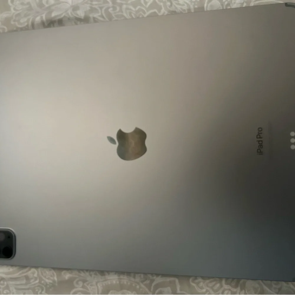 Apple IPad 12.9” 6TH Gen